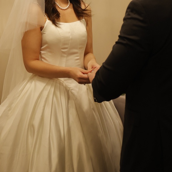 Wedding dress for sale - Picture 3 of 4